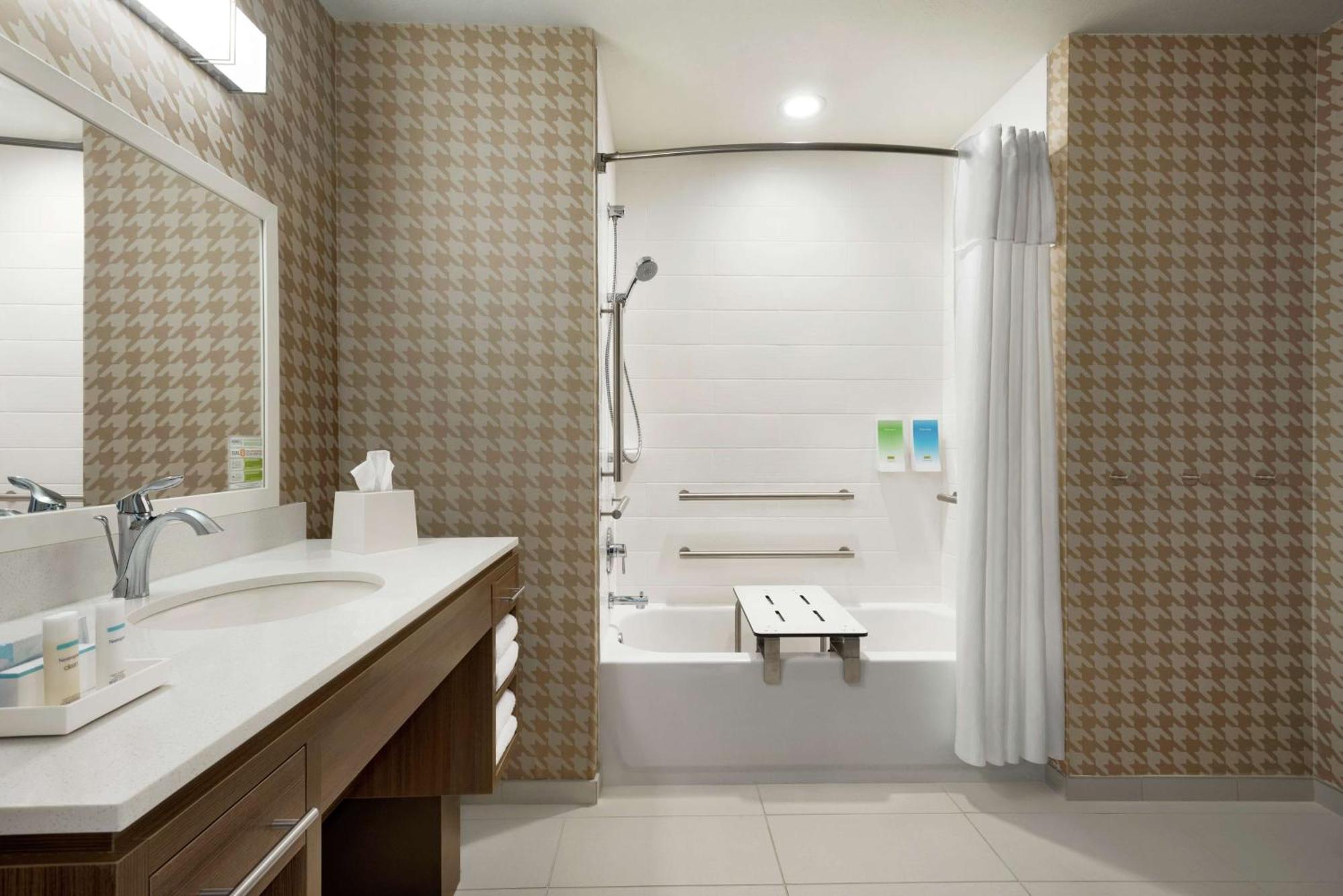 Home2 Suites By Hilton Bismarck Eksteriør bilde